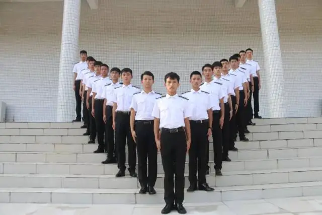 如何帮助青少年篮球运动员处理比赛中的情绪波动_2